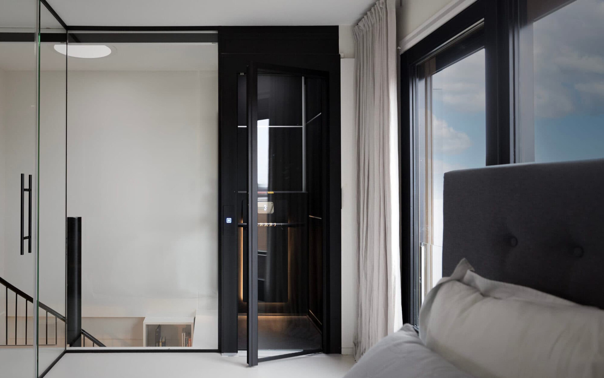 Cibes Air Elevator in luxurious home